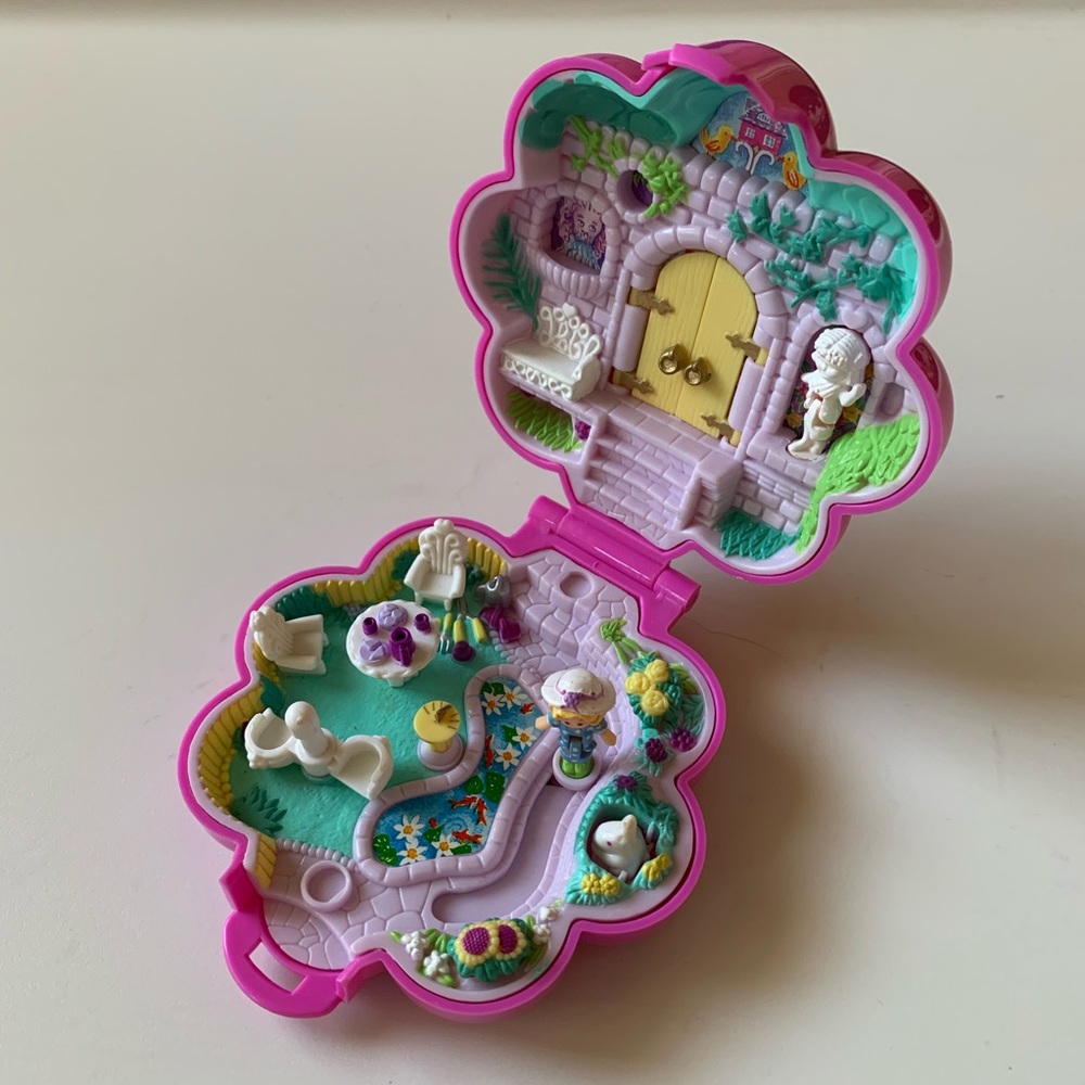 Vintage Polly Pocket Garden Surprise Set